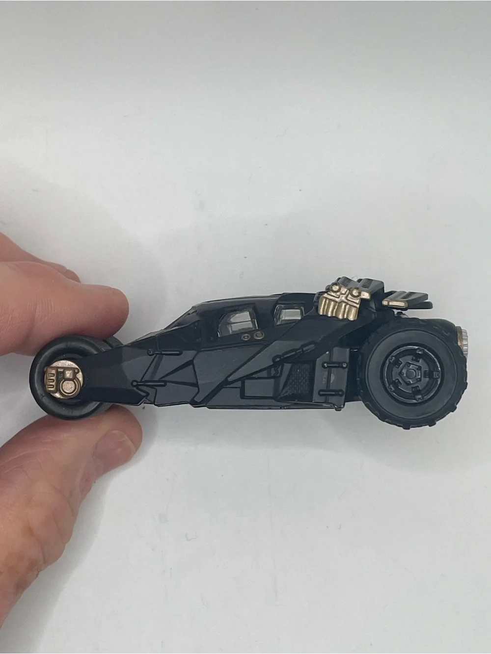 Hot Wheels Batmobile Tumbler 1:50 Scale DKL27